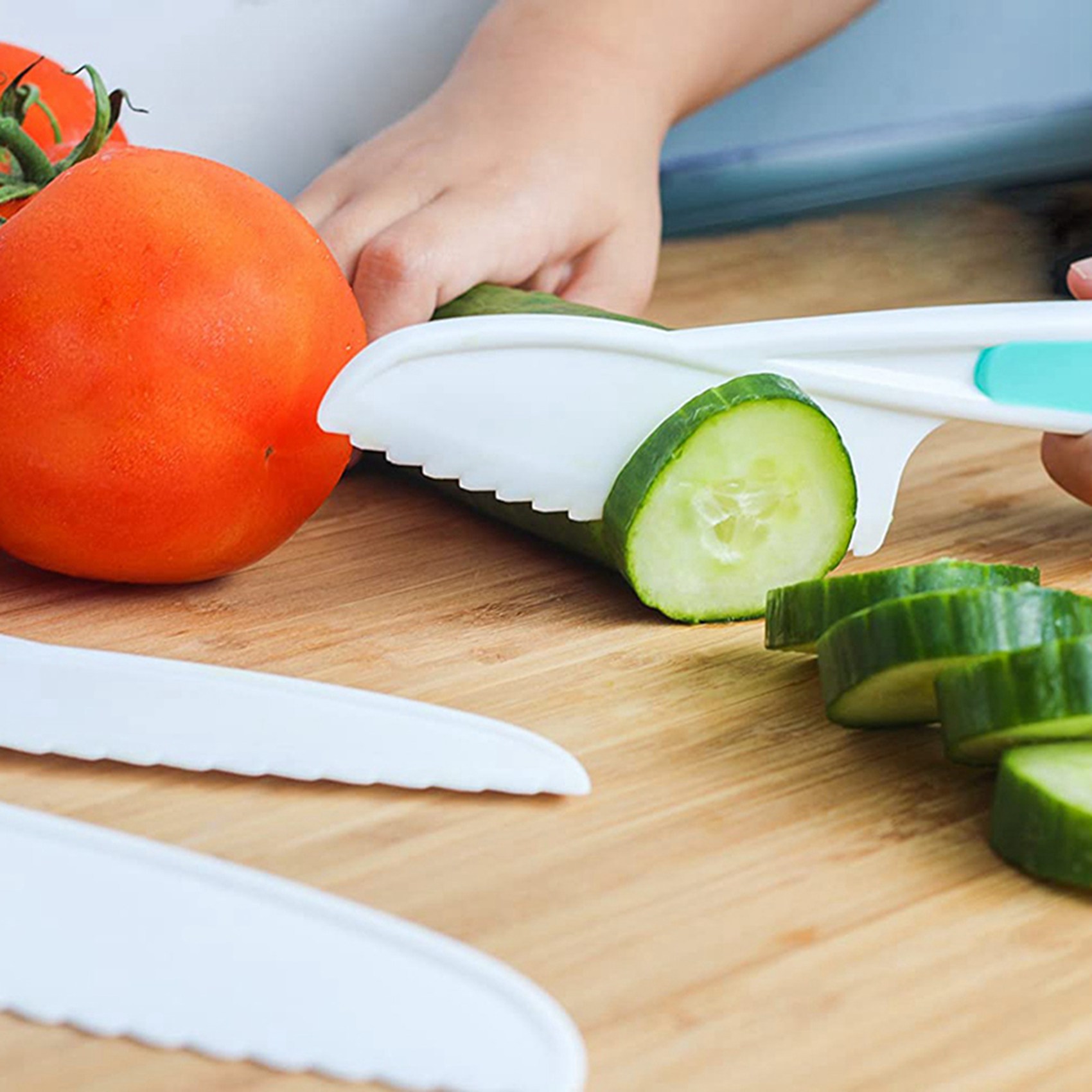 GTBL Knives For Kids 12-Piece  - đánh giá và giá Kitchen Kids Baking Set